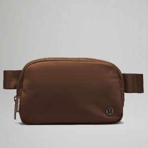 Lululemon Athletica Everywhere Belt Bag in Java